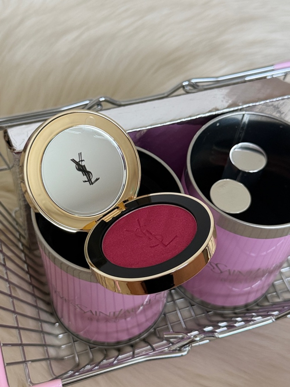 YSL Beauty PR make me blush fuchsia fizz, loveshine gloss, candy glaze lip gloss - Picture 3 of 13
